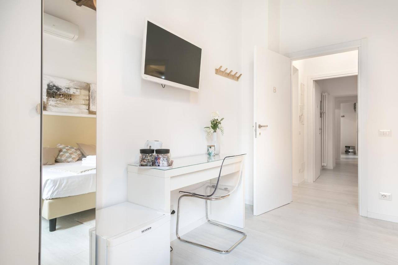 White Ostilia Guesthouse Rome Exterior photo