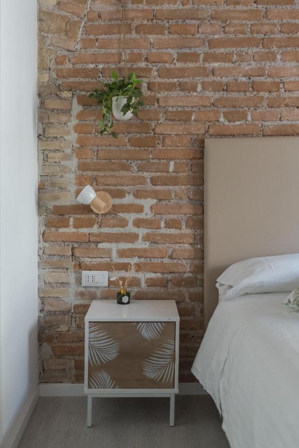 White Ostilia Guesthouse Rome Exterior photo
