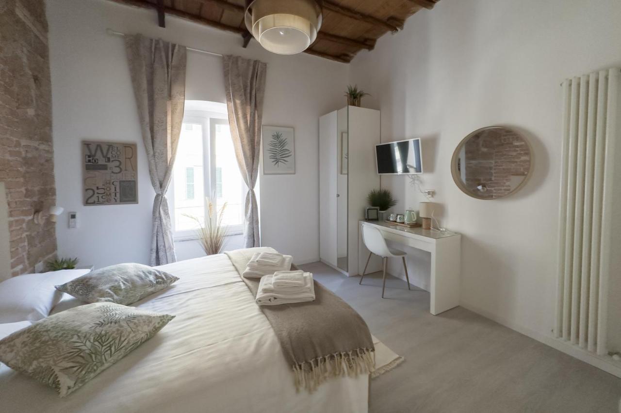 White Ostilia Guesthouse Rome Exterior photo