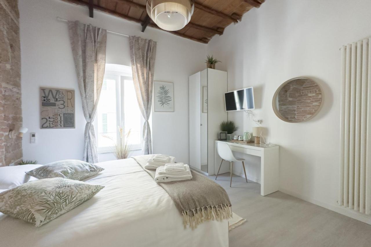 White Ostilia Guesthouse Rome Exterior photo