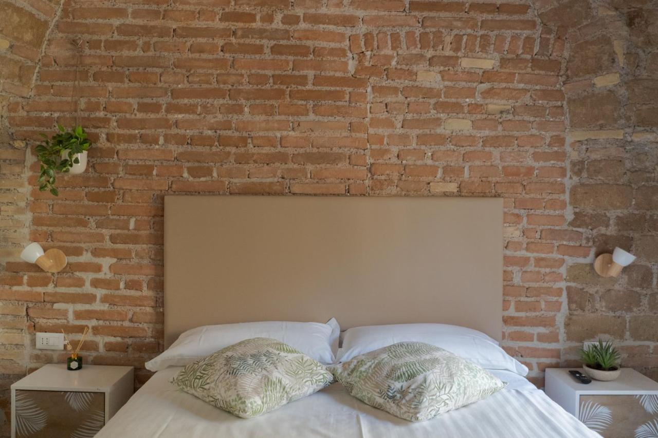 White Ostilia Guesthouse Rome Exterior photo