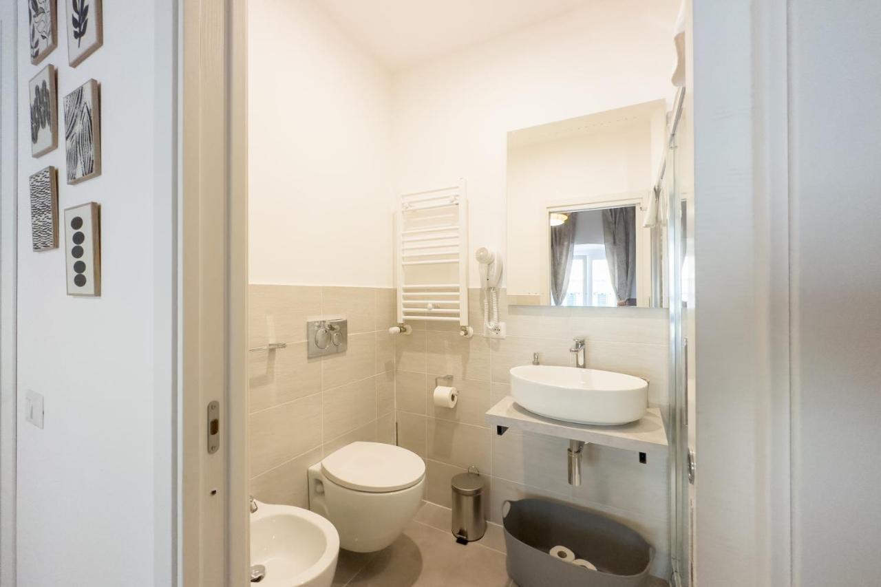 White Ostilia Guesthouse Rome Exterior photo